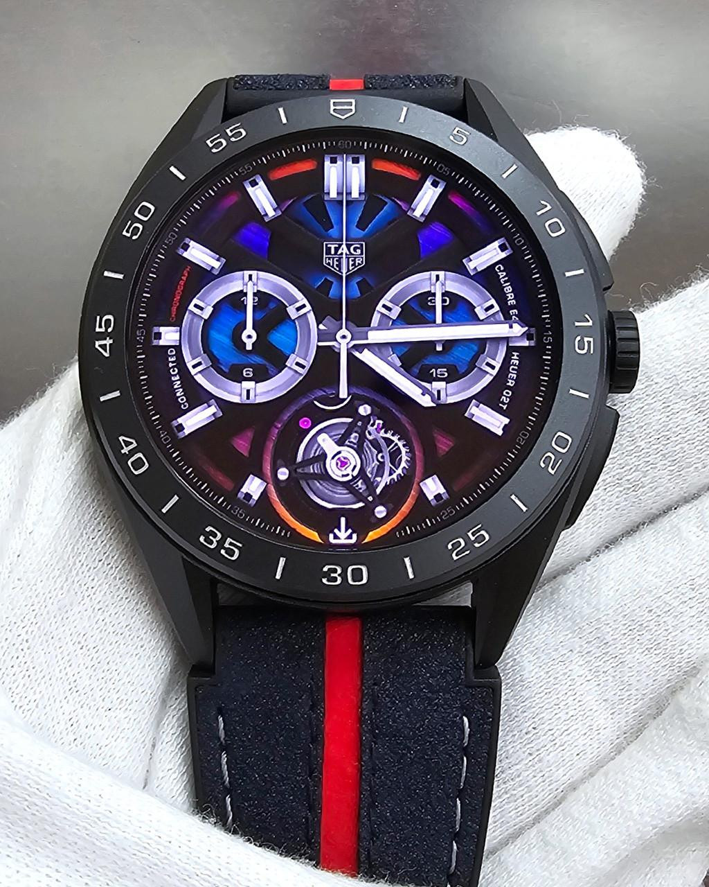 TAG HEUER Connected Calibre E4 x Oracle Red Bull Racing