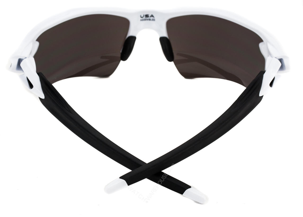 Oakley Flak white サングラス ホワイト/ブラック Oakley Flak Jacket XLJ Sunglasses - Clothing in White Black