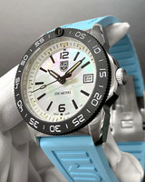 Luminox watches LUMINOX Pacific Diver Ripple Quartz 39MM White MOP Dial Rubber Men's Watch XS.3124M 
