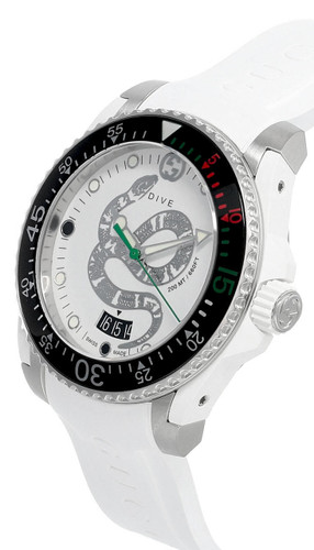 gucci dive black dial snake motif