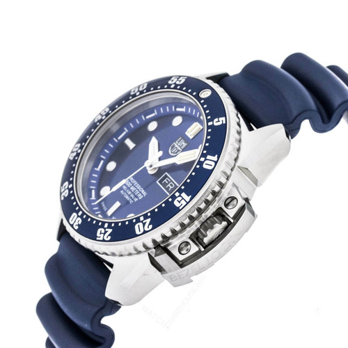 XS.1523 Luminox Deep Dive 1520 Series Men's Watch | Watchwarehouse.com