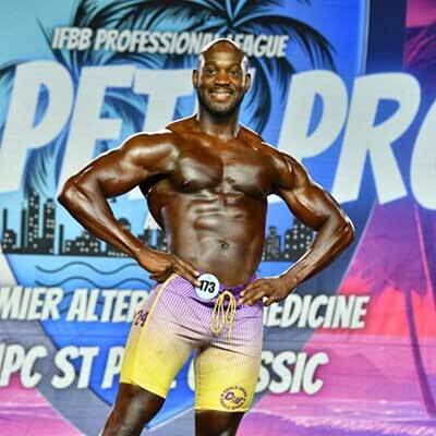 Best maca for muscles and active men featuring bodybuilder Ylatio Jones