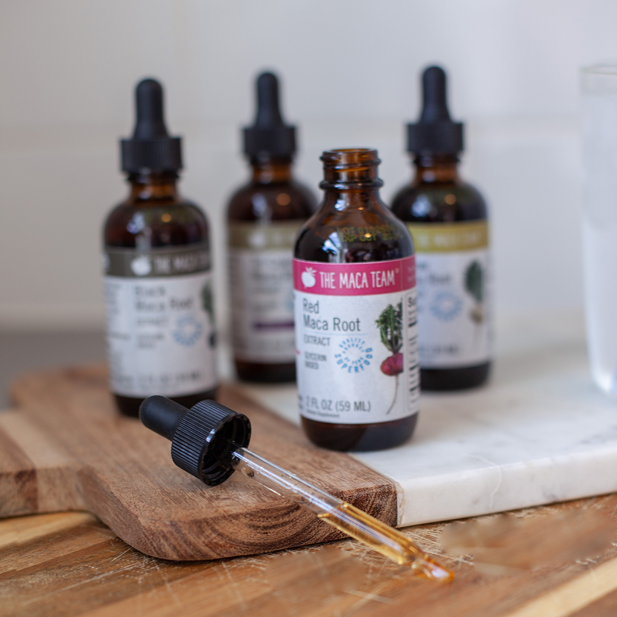 Liquid maca extracts in different maca colors