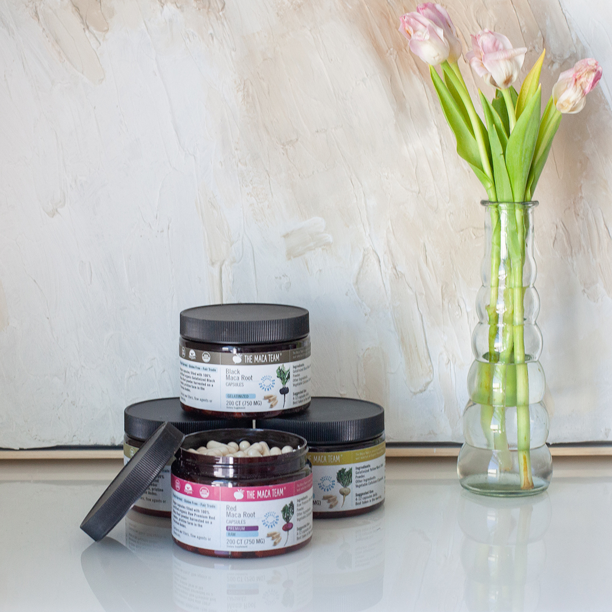 Organic maca capsules in different maca colors