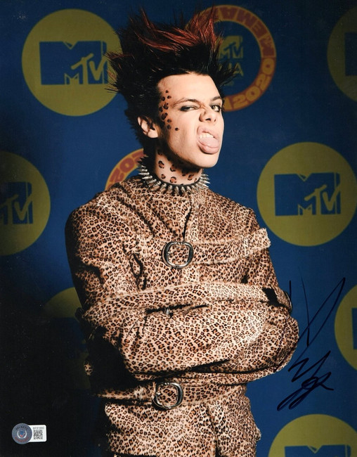 Yungblud Signed Autographed 11X14 Photo MTV Straight Jacket BAS BF81880