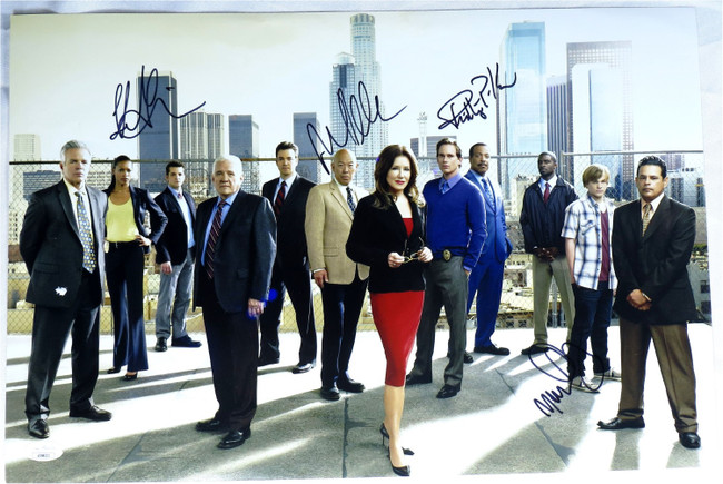 Major Crimes Multi Autographed 12X18 Photo Cruz Keene Giovanni Chan JSA AS84223