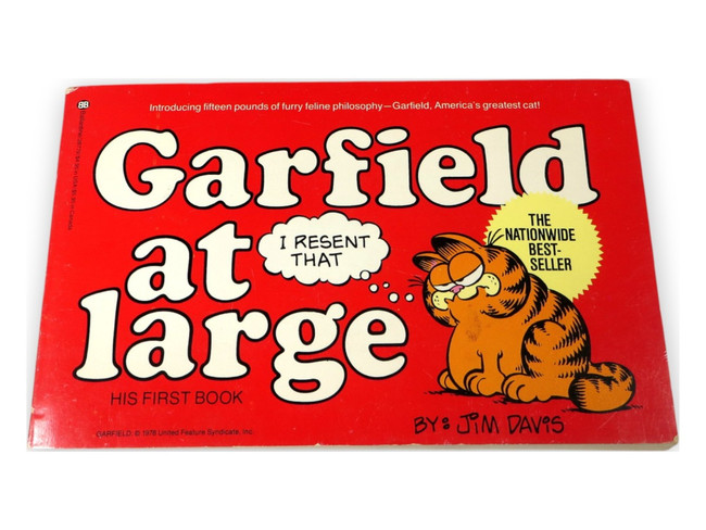 Jim Davis Signed Autograph Softcover Book Garfiend at Large 1st Ed. JSA CF46811