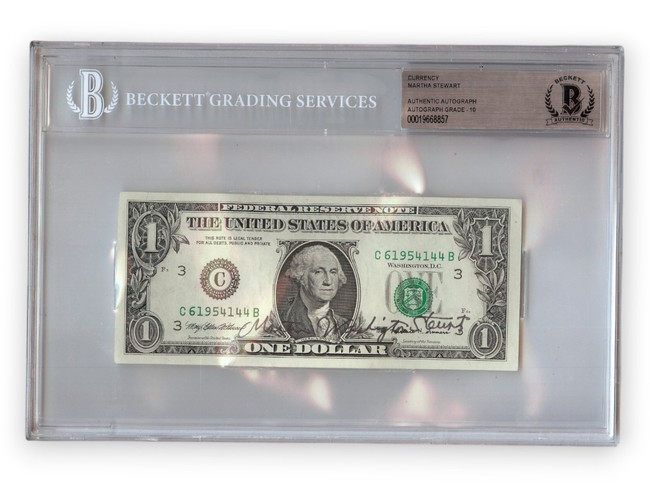 Martha Stewart Signed Autographed $1 Bill Living 10 Auto Grade BAS 8857