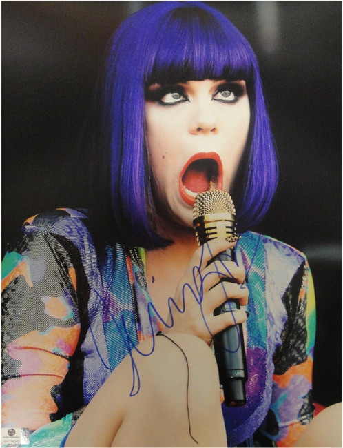 Jessie J Signed Autographed 11X14 Photo Pop Superstar Domino Sexy GA774342