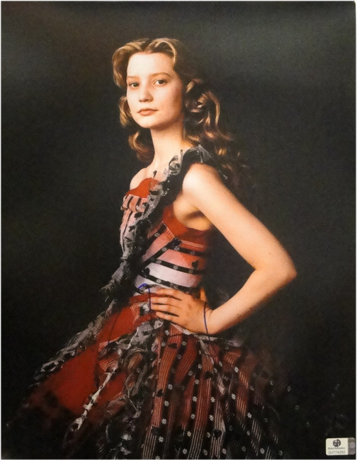 Mia Wasikowska Signed Autographed 11X14 Photo Alice in Wonderland JSA U16745