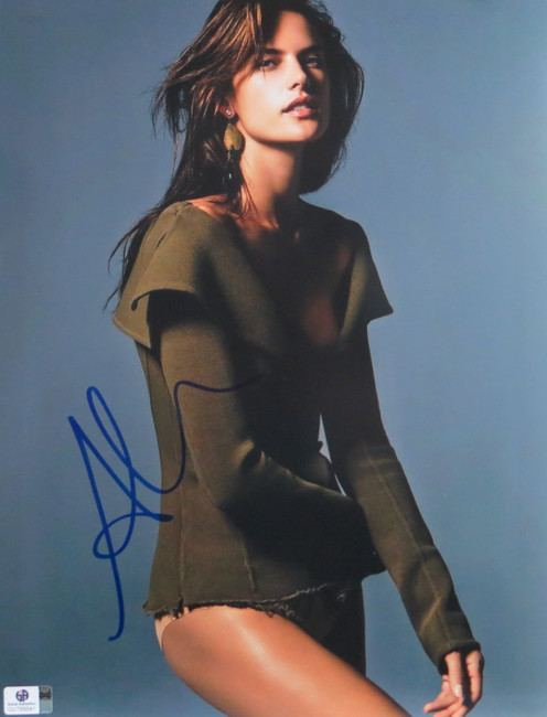 Alessandra Ambrosio Autographed 11X14 Photo Victoria's Secret Sexy Look GV788841