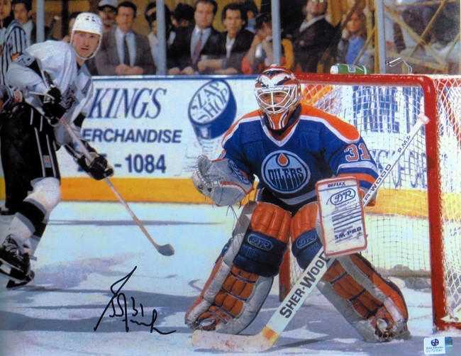 Grant Fuhr Signed Autographed 11X14 Photo Edmonton Oilers vs. Gretzky GV793541