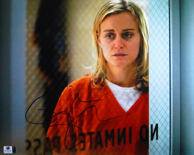 Taylor Schilling Signed Autographed 11X14 Photo GV806073