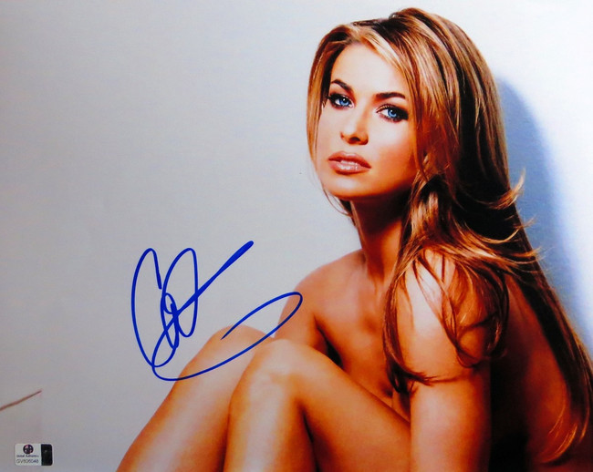 Carmen Electra Signed Autographed 11X14 Photo Baywatch Classic Sexy Look 806048