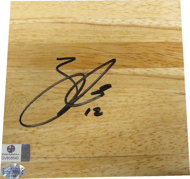 Ricky Davis Hand Signed Piece of Wood Floorboard 6x6 Boston Celtics GA GV 806640