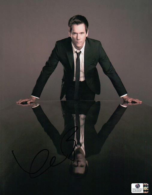 Kevin Bacon Signed Autographed 8X10 Photo The Following Reflection GV834087