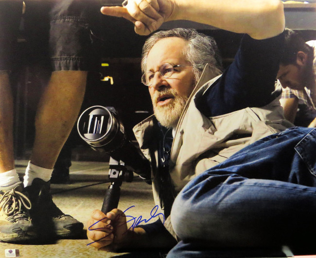 Steven Spielberg Autographed 16x20 Photo Director Shooting from Low GV822658