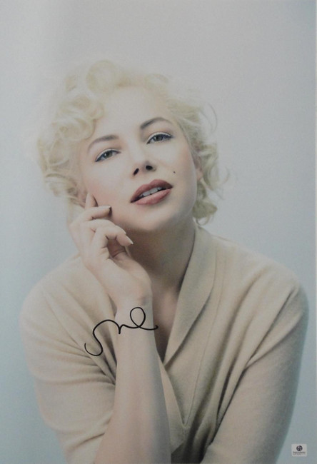 Michelle Williams Signed Autograph 13x19 Photograph Gorgeous Marilyn COA GA