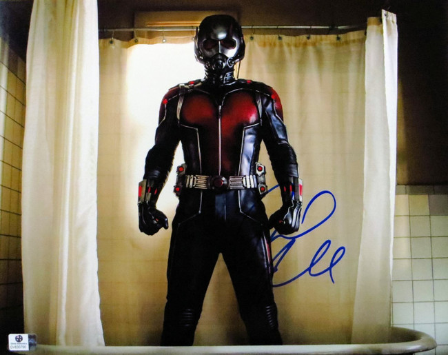 Paul Rudd Signed Autographed 11X14 Photo Ant-Man Bathtub in Suit GV830780