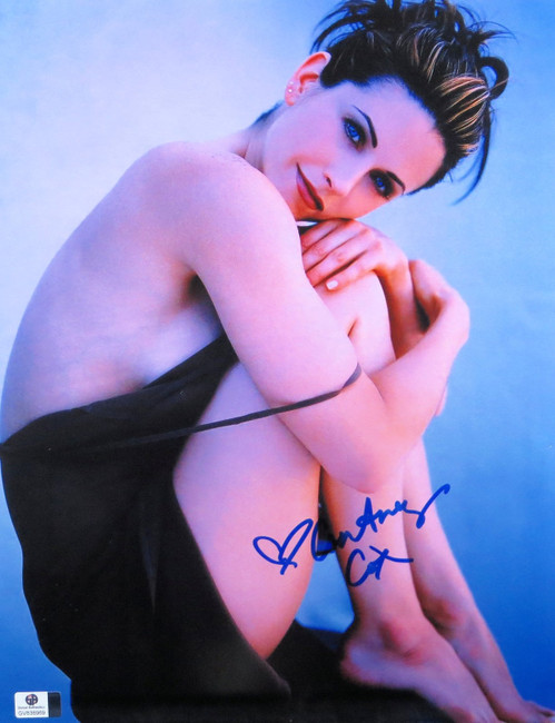 Courteney Cox Signed Autographed 11X14 Photo Friends Vintage Sexy GV838969