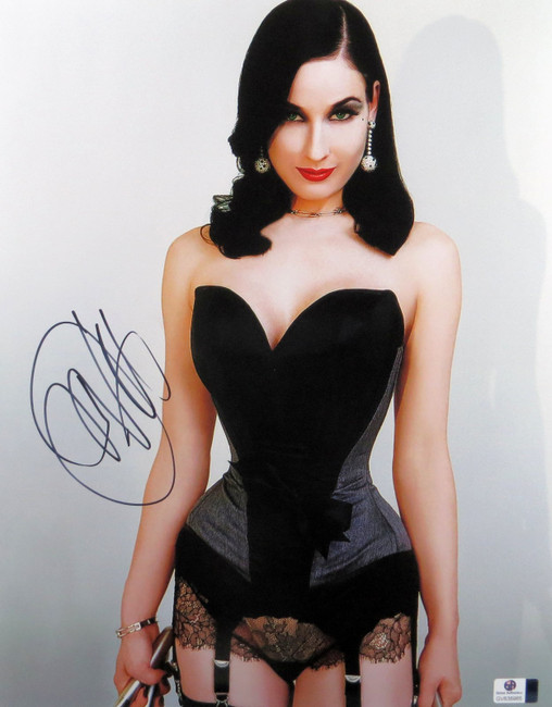 Dita Von Teese Autographed 11X14 Photo Gorgeous Sexy Black Lingerie GV838965