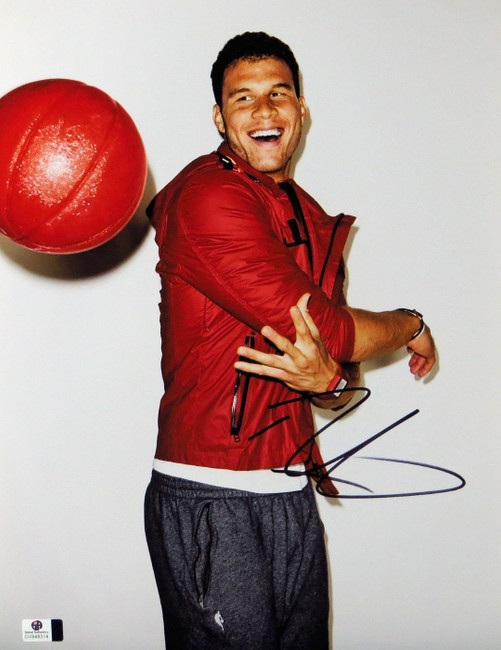 Blake Griffin Signed Autographed 11X14 Photo Clippers Playful Red Ball GV848314