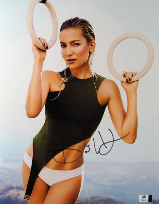 Kate Hudson Signed Autographed 11X14 Photo Sexy Swimsuit and Rings GV848439