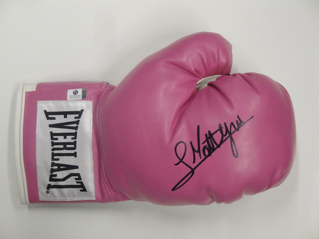 Lucas Matthysse Hand Signed Autographed Pink Everlast Boxing Glove GA 742010