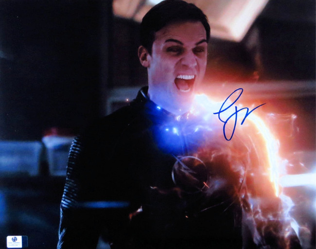 Teddy Sears Signed Autographed 11X14 Photo The Flash Zoom Hunter Zolomon 852411