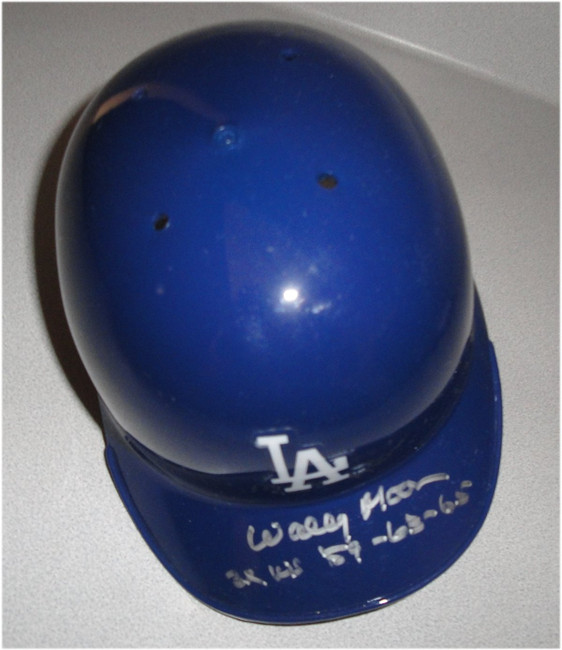 Wally Moon Hand Signed Auto Mini Helmet Los Angeles Dodgers WS Champs 59 63 65
