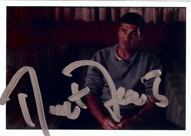 Robert Forster Autographed 2.5 X 3.5 Photo Jackie Brown Max on Couch GX31173