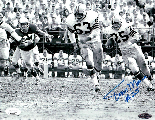 Tom Moore Signed Autographed 8X10 Photo Packers Vintage Action JSA LOA