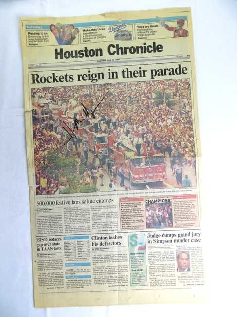 Hakeem Olajuwon Signed Autographed Newspaper Article 1994 Rockets JSA AH04359