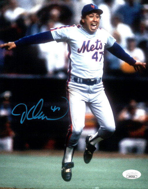 Jesse Orosco Signed New York Mets 8x10 Photo (JSA COA)