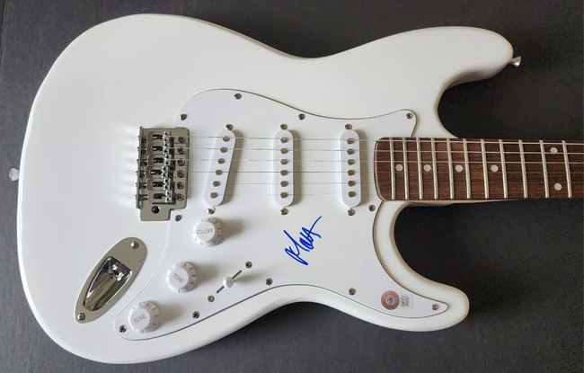 Matt Healy  Signed Autographed Guitar Lead Vocalist Songwriter BAS BK67831