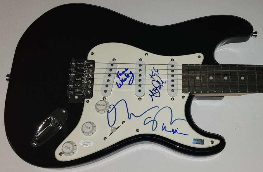 The Doors Movie Cast Signed Guitar Val Kilmer Oliver Stone Whaley +1 JSA YY54076