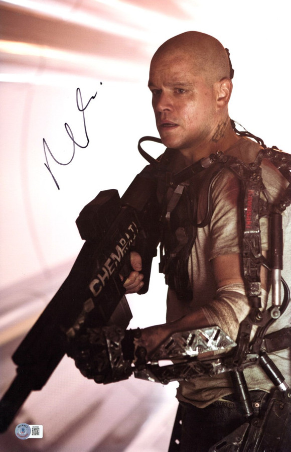 Matt Damon Signed Autographed 11X17 Photo Elysium Holding Gun BAS BH27994