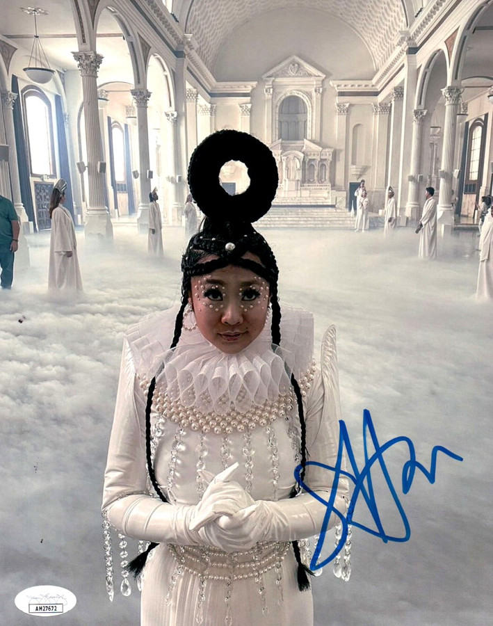 Stephanie Hsu Signed Autographed 8X10 Photo Everything Everywhere JSA AM27672