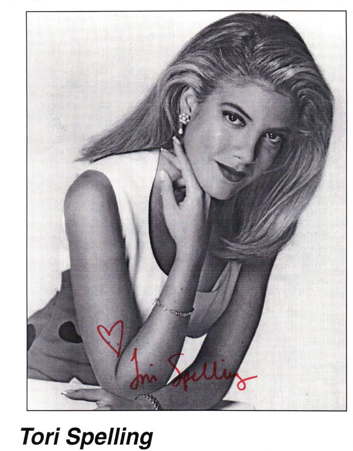 Tori Spelling Signed Autograph 8X10 Paper Photo Beverly Hills 90210 TMN A003748