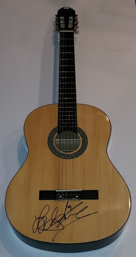 Leann Rimes Signed Autographed Acoustic Guitar Singer/Songwriter JSA XX76993