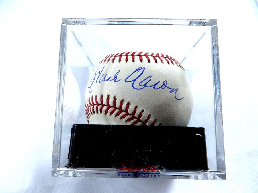 Hank Aaron Autographed Baseball  PSA/DNA Encapsulated Graded Mint+ 9.5 81381091