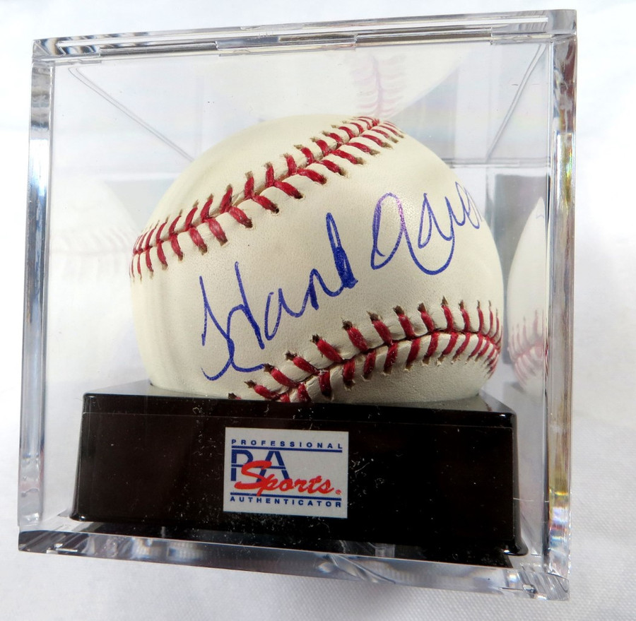 Hank Aaron Autographed Baseball  PSA/DNA Encapsulated Graded Mint+ 9.5 81381085