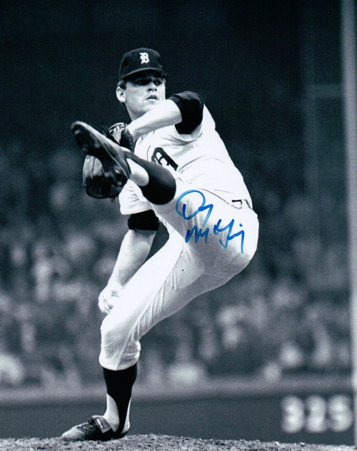 Denny McLain Signed 8X10 Photo Autograph Tigers Leg in Air B/W Auto COA