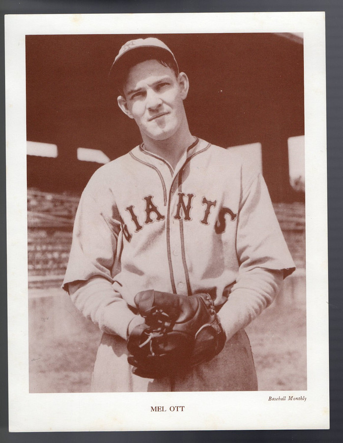 Mel Ott Unsigned 8.5X11 Photo 1962 M118 Baseball Monthly New York Giants