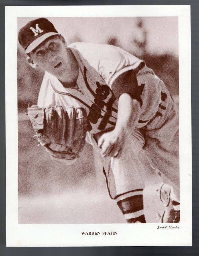 Warren Spahn Unsigned 8.5X11 Photo 1962 M118 Baseball Monthly Milwaukee Braves