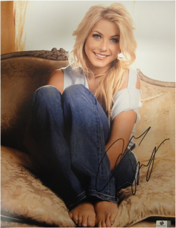 Julianne Hough Signed Autographed 11X14 Photo Cute Sexy on Couch DWTS GA774726