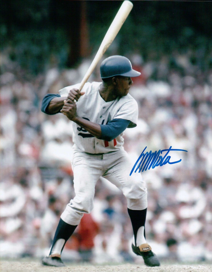 Manny Mota Signed 8X10 Photo Autograph LA Dodgers Road Ready to Swing Auto COA