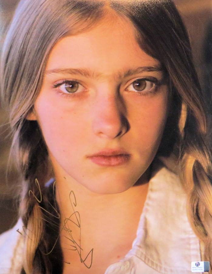 Willow Shields Signed Autographed 11X14 Photo The Hunger Games Primrose GV801638