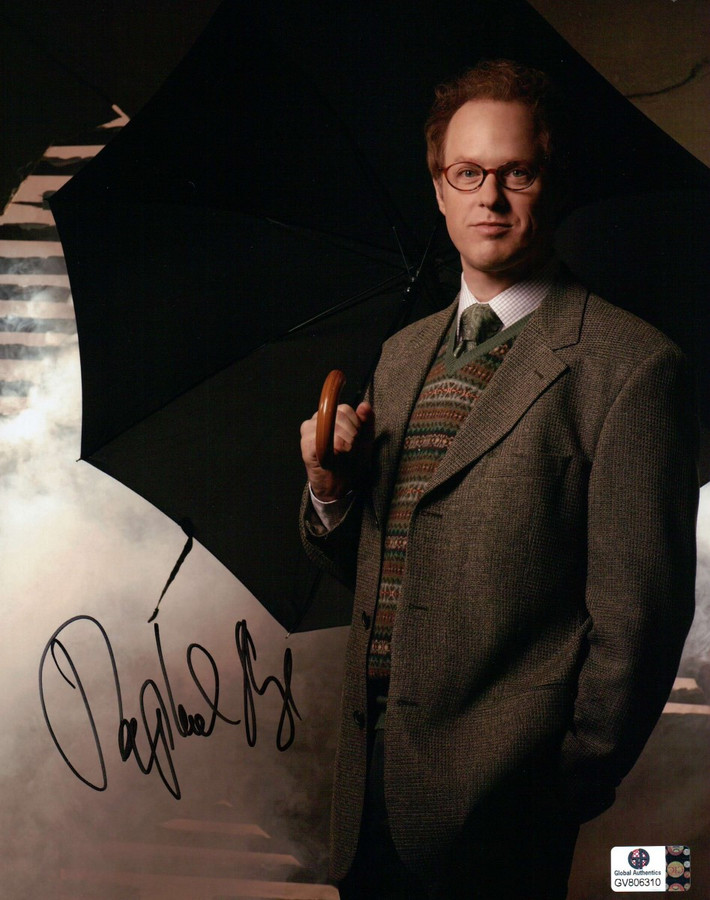 Raphael Sbarge Signed Autographed 8X10 Photo Murder in the First GV806310