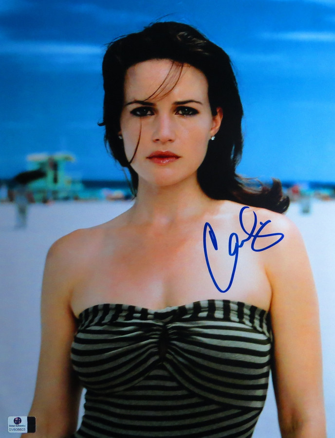 Carla Gugino Signed Autographed 11X14 Photo Sexy Stare Close-Up Beach GV806603